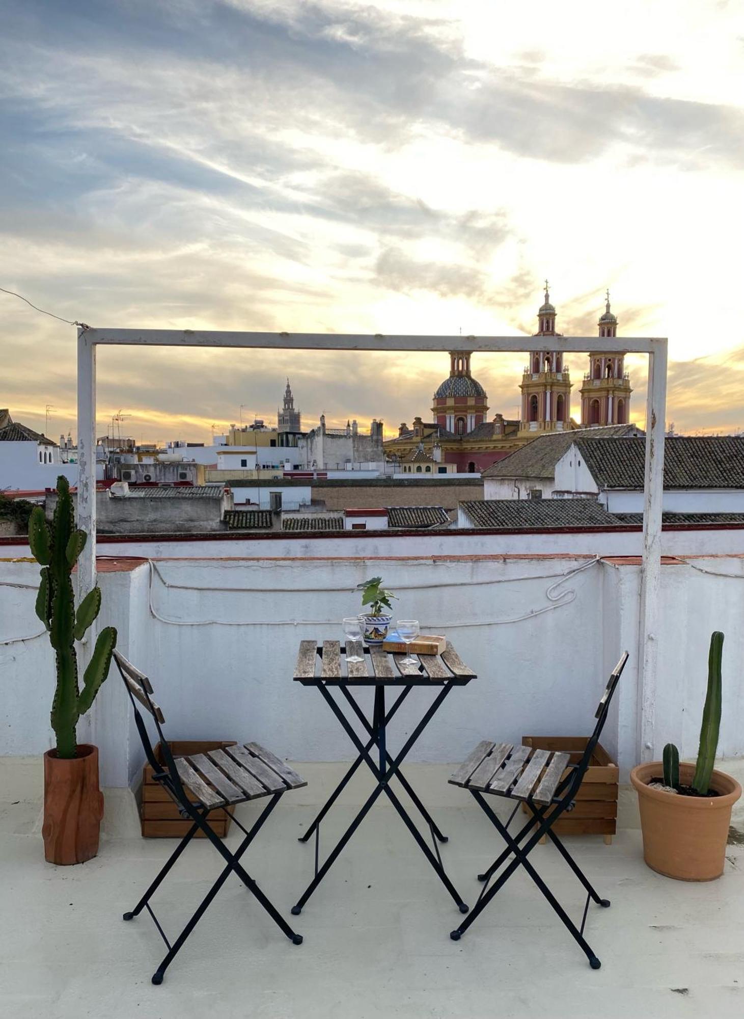 Apartamento Imperial Sevilla City Center Exterior photo
